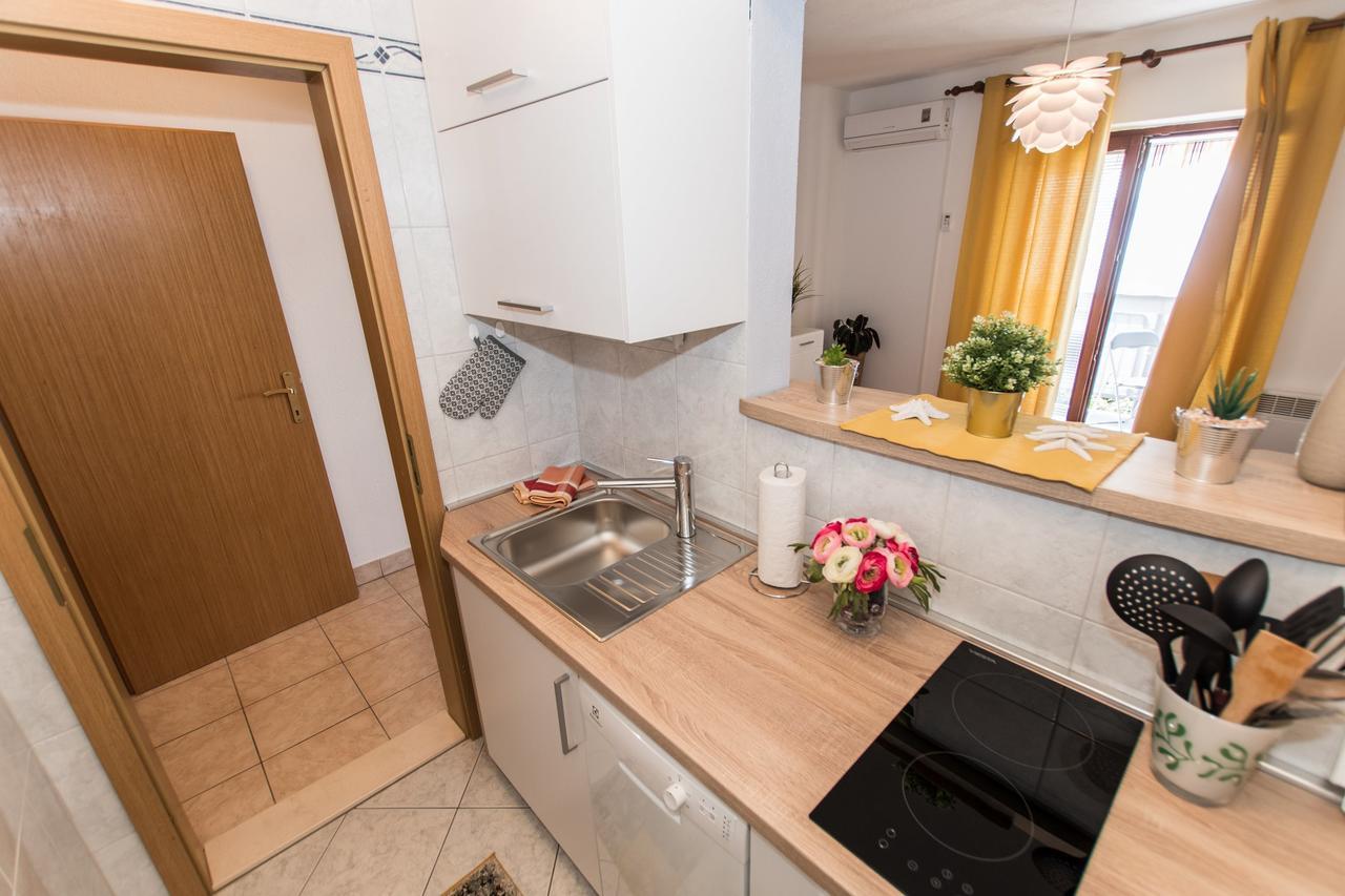 Seaview Apartment Slavica Brela Exterior foto