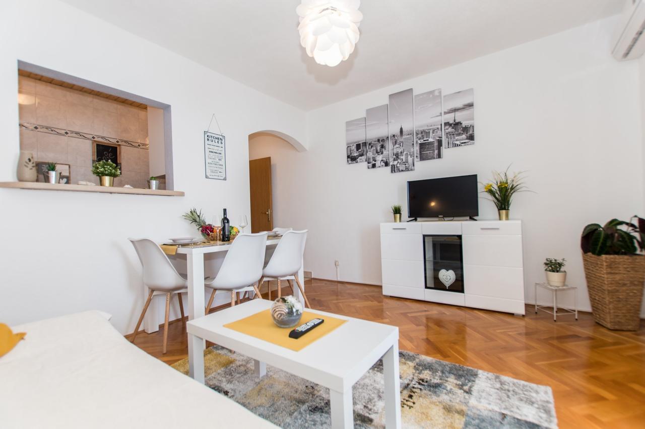 Seaview Apartment Slavica Brela Exterior foto